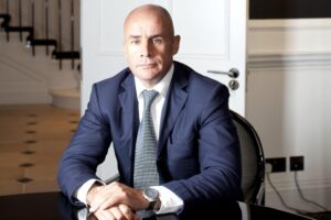 Johan Eliasch presidente della FIS.