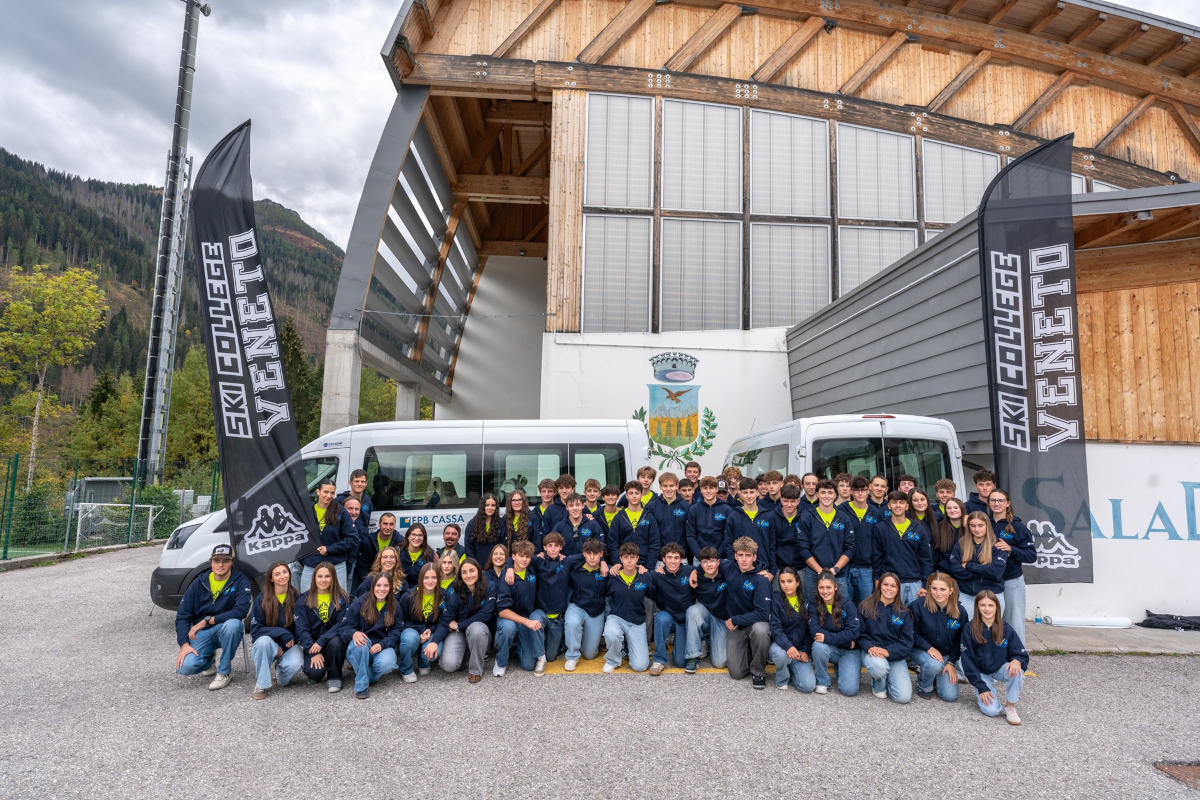 I ragazzi dello Ski College Veneto.